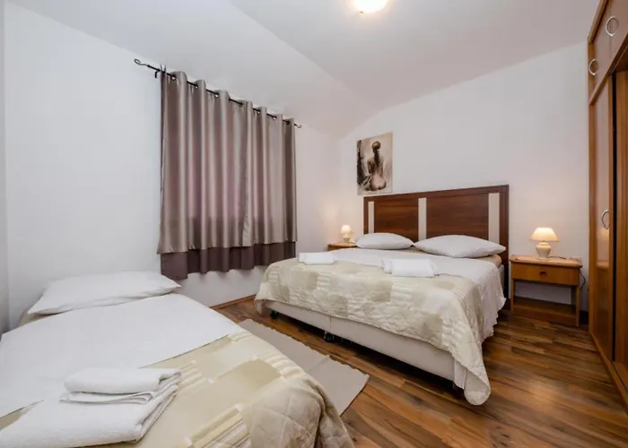 Scerbe Gordana & Miljenko Rab 公寓 *